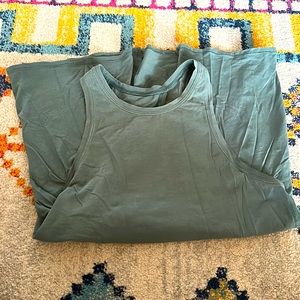 Green Lululemon tank with tie back detail